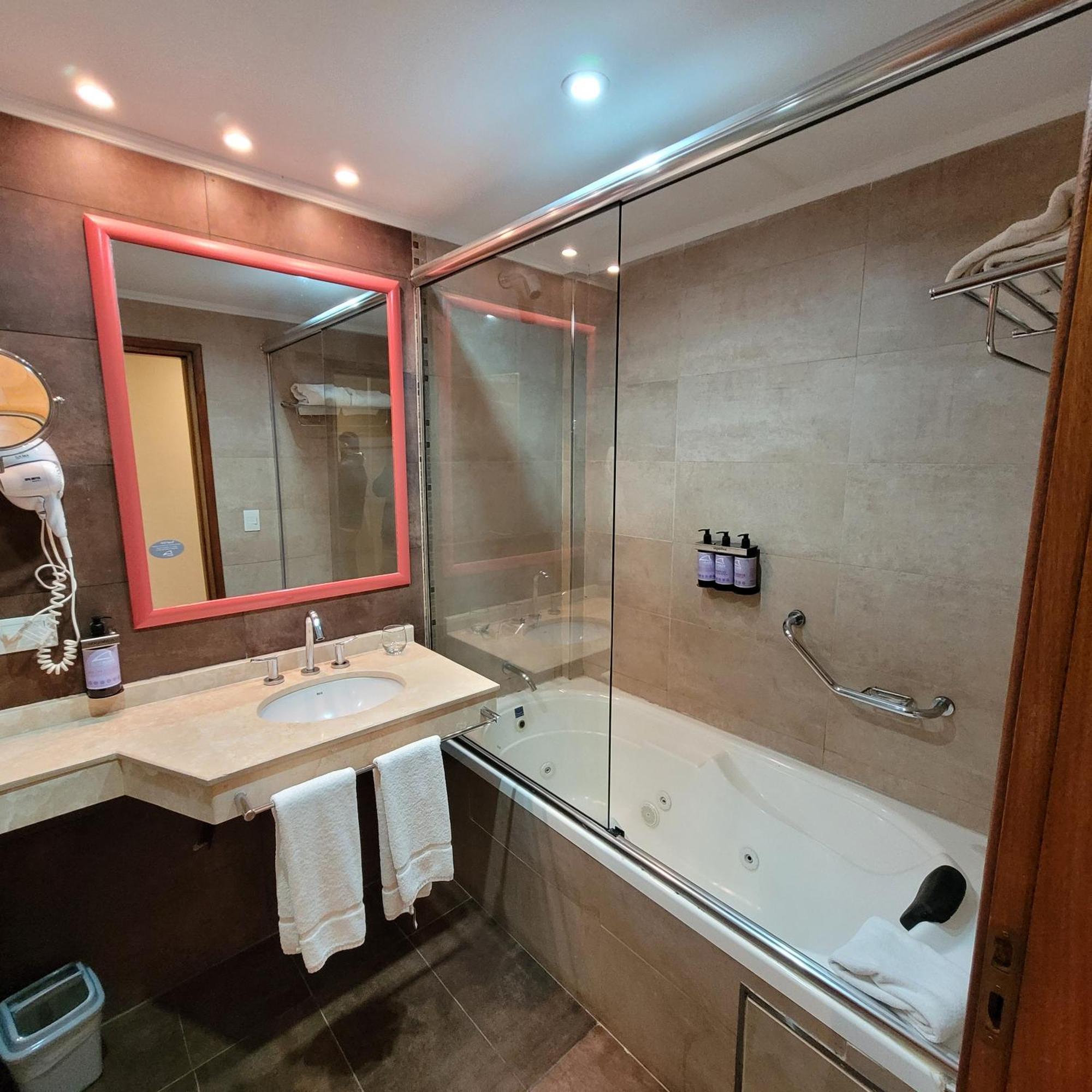 Hotel Plaza โกลอน ภายนอก รูปภาพ