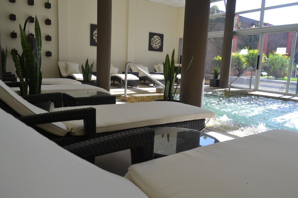 Hotel Plaza โกลอน ภายนอก รูปภาพ